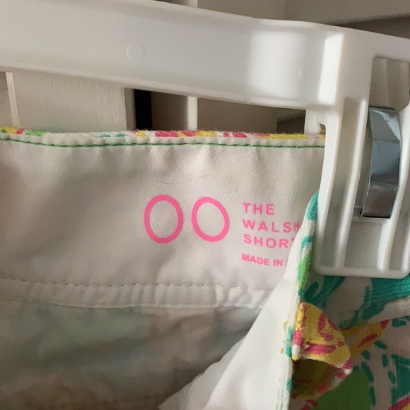 Lily Pulitzer shorts - Picture 3 of 4